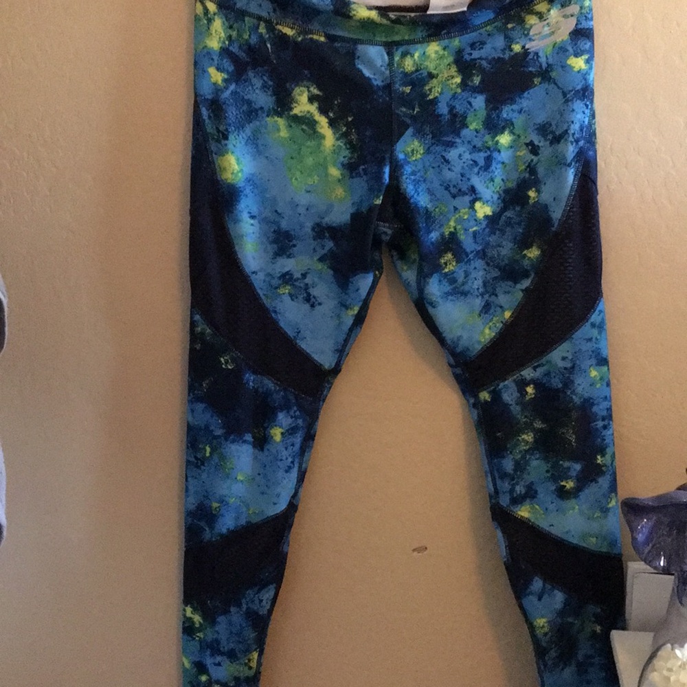 SKETCHERS SPORT XL LIKE NEW SOFT AND DURABLE READY TO WORK OUT IN !